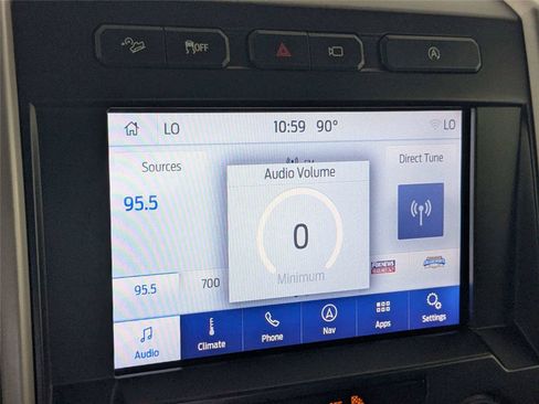 Used 2019 Ford F150 Lariat w/ Equipment Group 502A Luxury AWD/4WD image 20