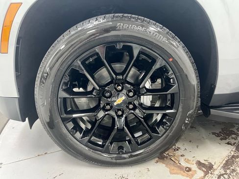 New 2026 Chevrolet Suburban RST w/ RST Capability Package AWD/4WD image 29