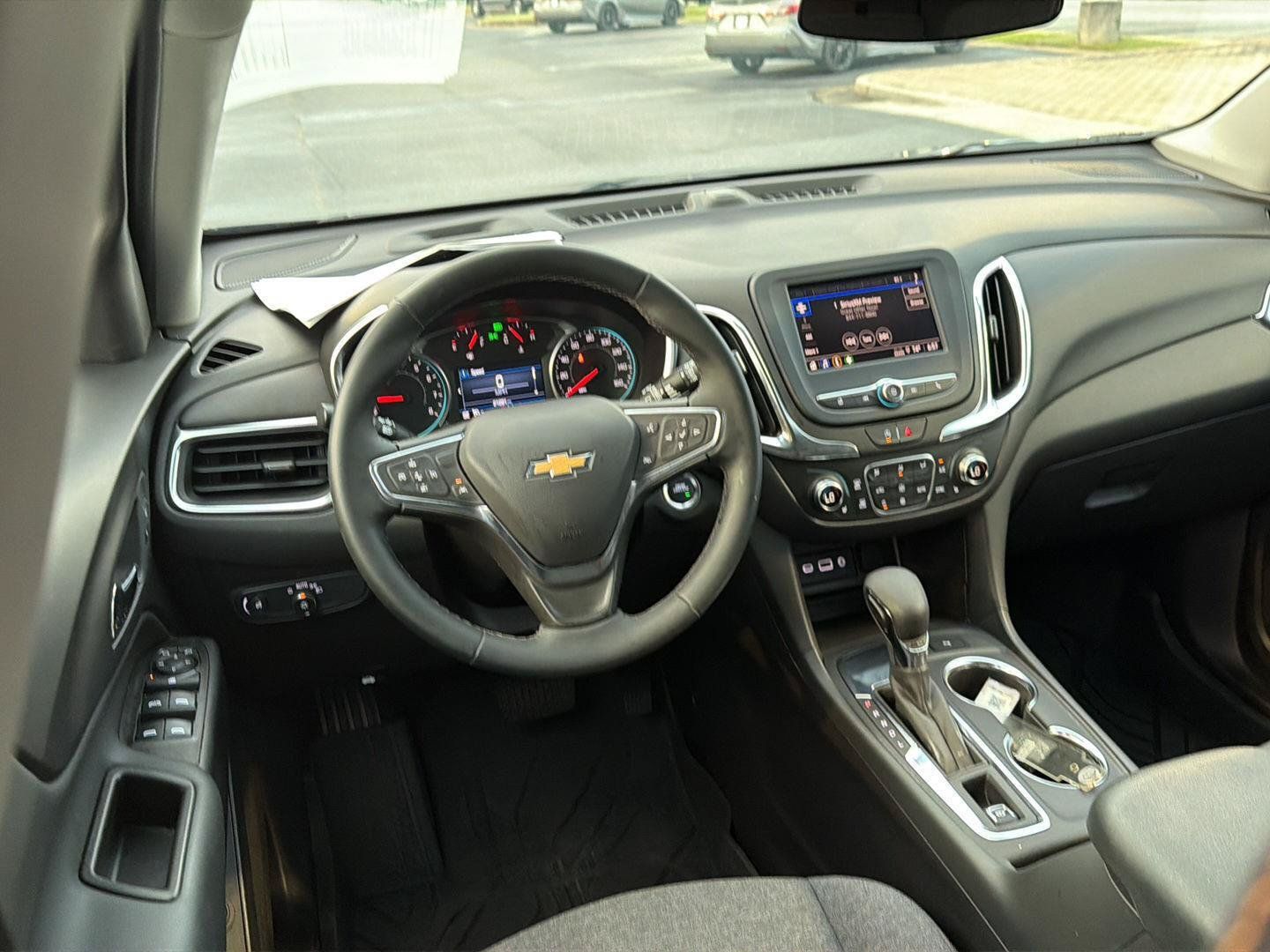 Used 2024 Chevrolet Equinox LT FWD image 18