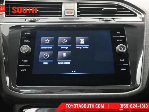 Used 2024 Volkswagen Tiguan SE AWD/4WD image 19