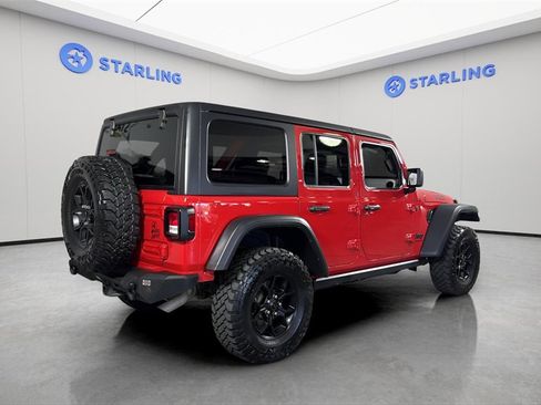Used 2024 Jeep Wrangler Willys image 9