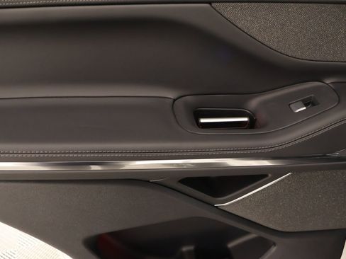 New 2026 Lincoln Navigator Reserve w/ Jet Appearance Package AWD/4WD image 18
