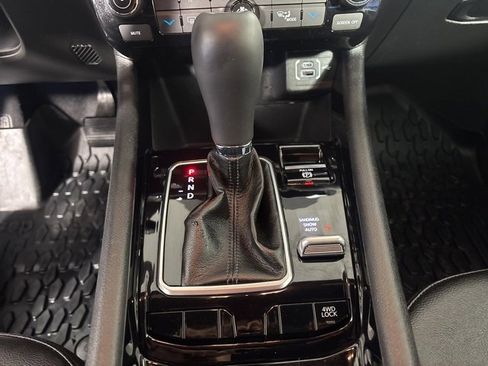 Certified 2024 Jeep Compass Limited image 21