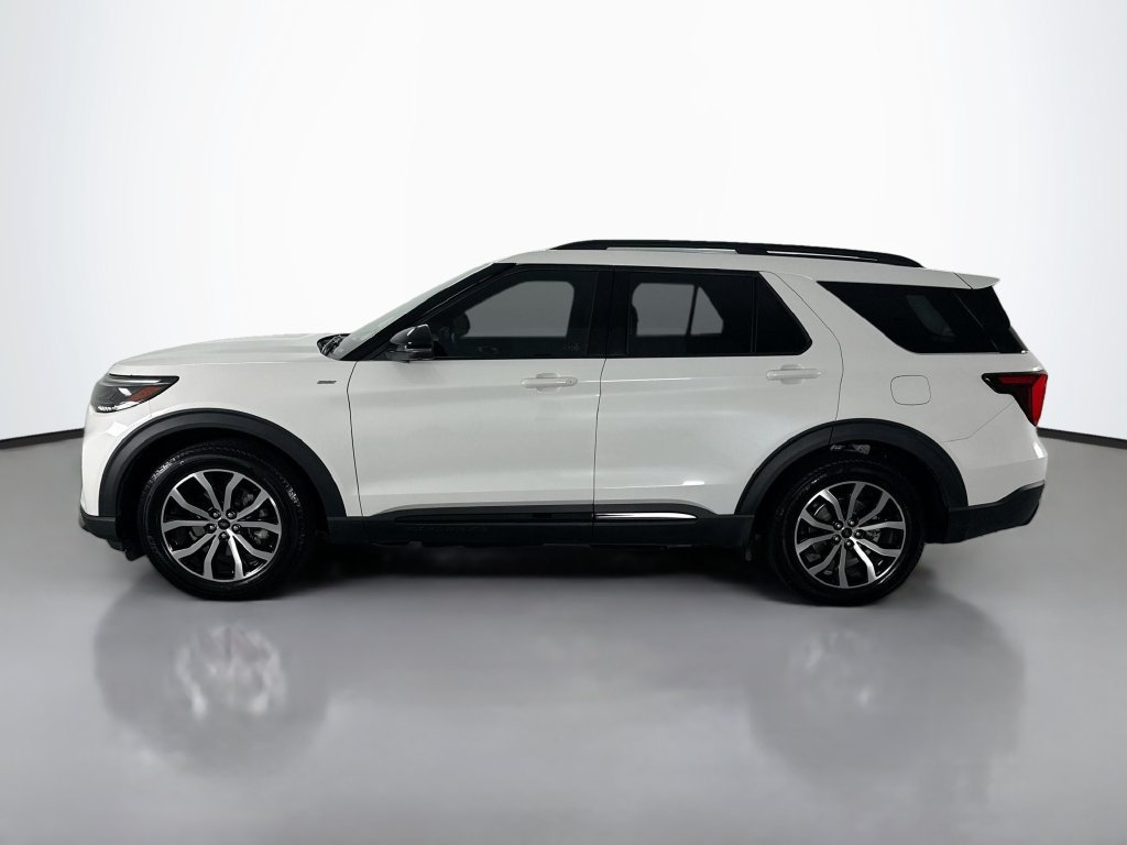 Used 2025 Ford Explorer ST-Line RWD image 8