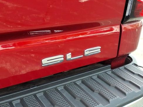 Used 2023 GMC Sierra 2500 SLE w/ SLE Convenience Package AWD/4WD image 23
