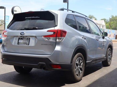 Used 2021 Subaru Forester Premium AWD/4WD image 5