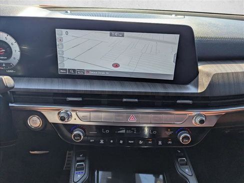 Used 2024 Kia Telluride SX image 12