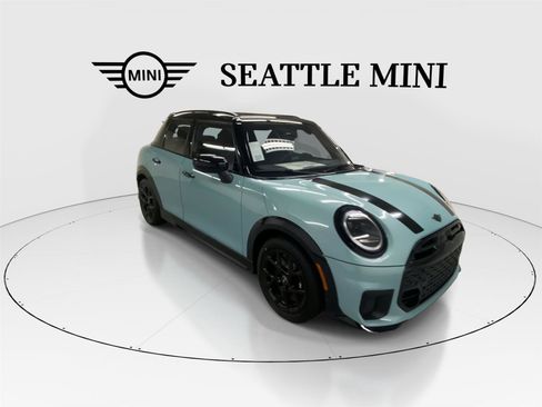 New 2026 MINI Cooper S image 2
