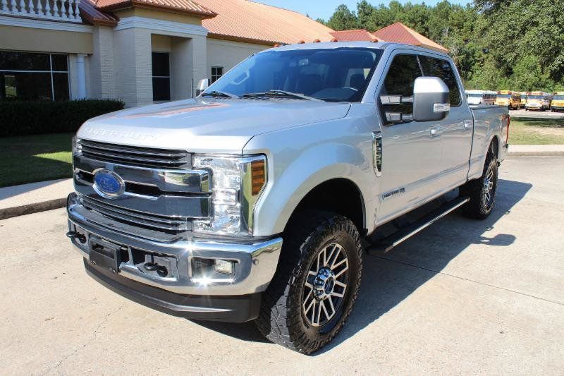 Used 2017 Ford F250 Lariat w/ Lariat Value Package AWD/4WD image 8