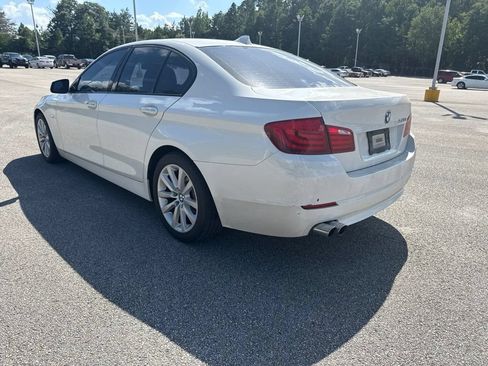 Used 2011 BMW 528i Sedan RWD image 4