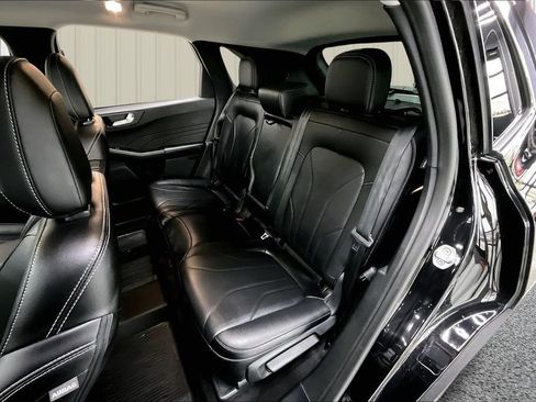 Used 2025 Ford Escape SE w/ PHEV Premium Package image 21