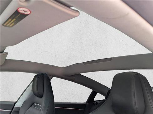 Used 2024 Tesla Model 3 Performance image 11