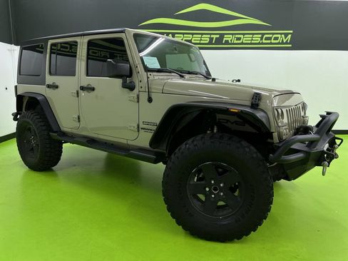 Used 2017 Jeep Wrangler Unlimited Sport w/ Quick Order Package 24S AWD/4WD image 1
