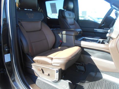 Used 2025 Ford F250 King Ranch w/ Chrome Package image 12