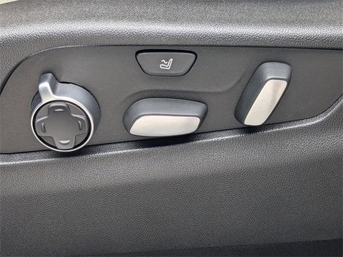 Used 2022 Cadillac XT4 Sport image 22