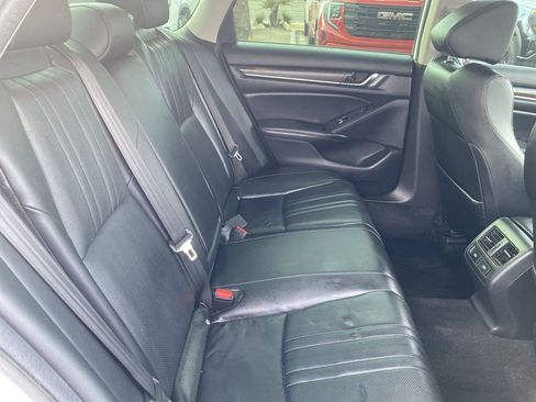 Used 2022 Honda Accord Touring image 28