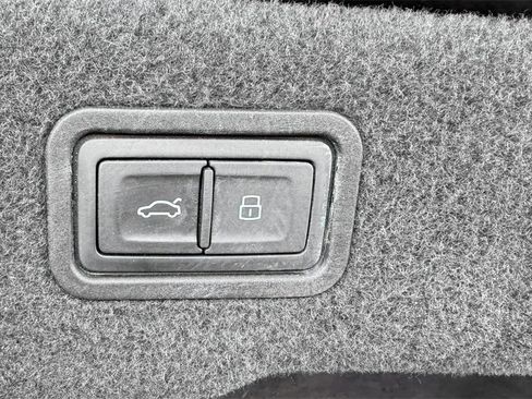 Used 2019 Audi A8 L 3.0T w/ Full Leather Package image 11