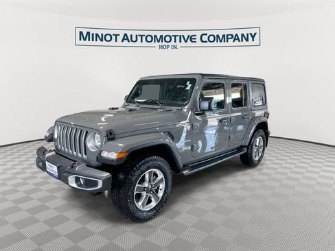 Used 2023 Jeep Wrangler Unlimited Sahara w/ Dual Top Group AWD/4WD image 5