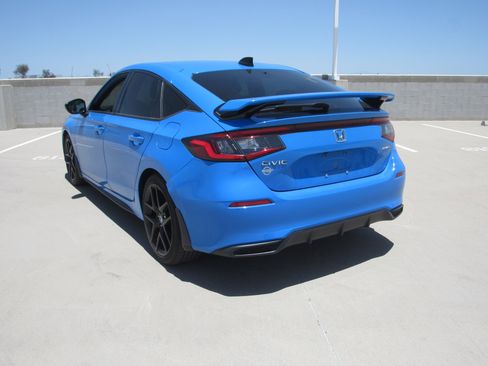 Used 2022 Honda Civic Sport image 6