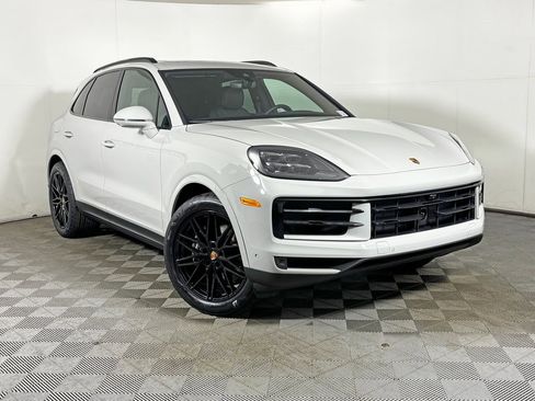 New 2026 Porsche Cayenne image 9