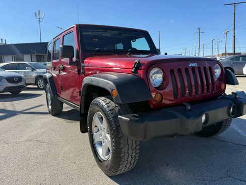 Used 2011 Jeep Wrangler Unlimited Rubicon w/ Dual Top Group image 7