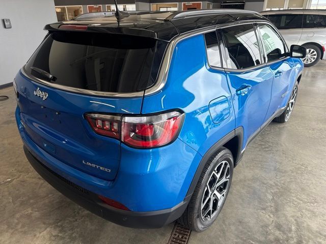 Used 2025 Jeep Compass Limited AWD/4WD image 8