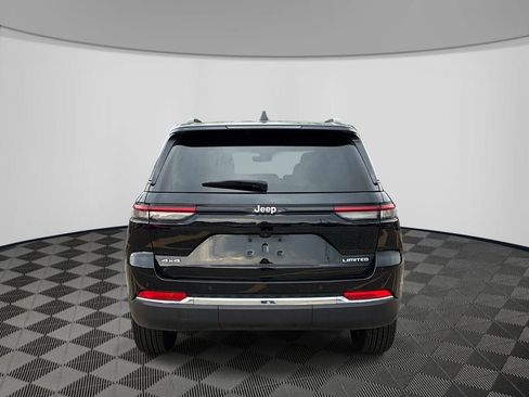 Certified 2025 Jeep Grand Cherokee Limited AWD/4WD image 6