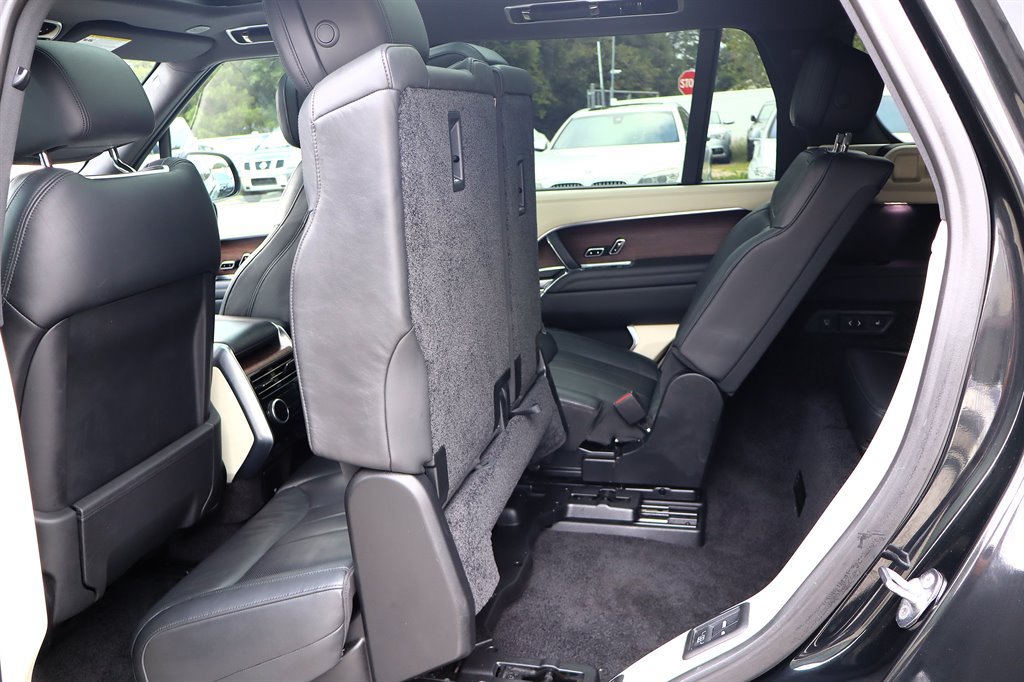 Used 2023 Land Rover Range Rover Long Wheelbase SE AWD/4WD image 29
