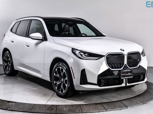 Used 2025 BMW X3 xDrive30i w/ M Sport Package image 1