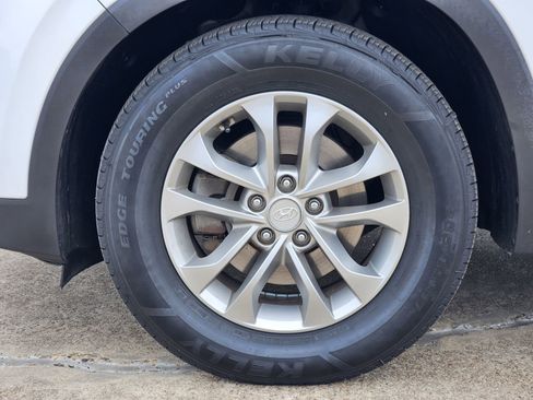 Used 2019 Hyundai Santa Fe SE FWD image 13