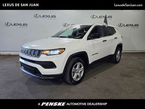 Used 2023 Jeep Compass Sport image 1