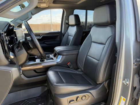Used 2023 Chevrolet Silverado 1500 RST AWD/4WD image 28