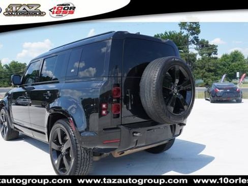 Used 2023 Land Rover Defender 110 X-Dynamic SE AWD/4WD image 6