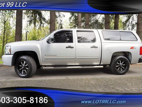 Used 2010 Chevrolet Silverado 1500 LT w/ Power Pack Plus AWD/4WD image 5