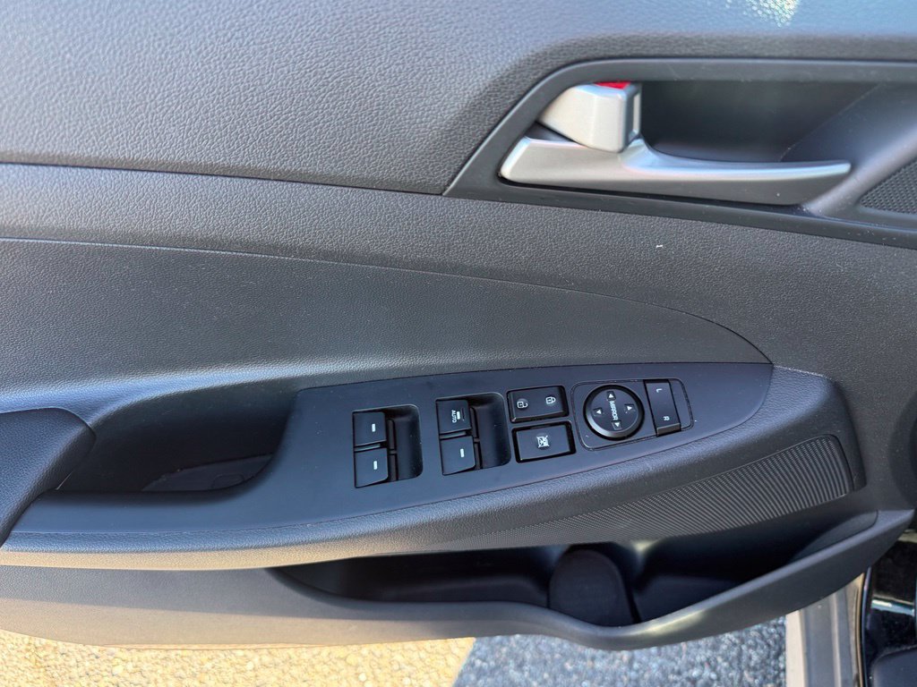 Used 2018 Hyundai Tucson Sport AWD/4WD image 15
