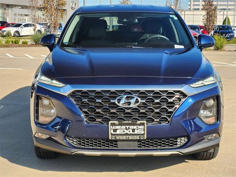 Used 2019 Hyundai Santa Fe SEL image 2