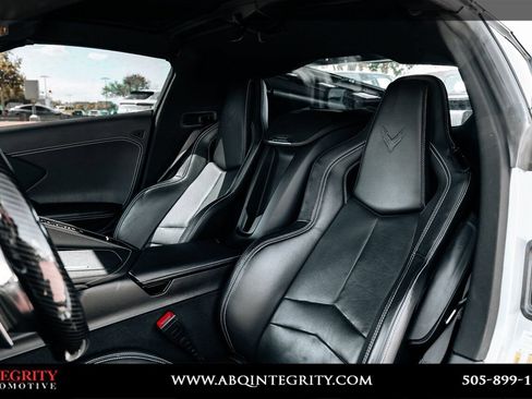 Used 2021 Chevrolet Corvette Stingray Coupe w/ 1LT RWD image 20