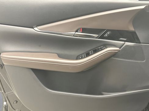 Used 2025 MAZDA CX-30 AWD 2.5 S w/ Premium Package image 9