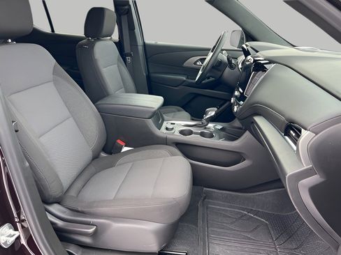 Used 2023 Chevrolet Traverse LT w/ LPO, Floor Liner Package image 39