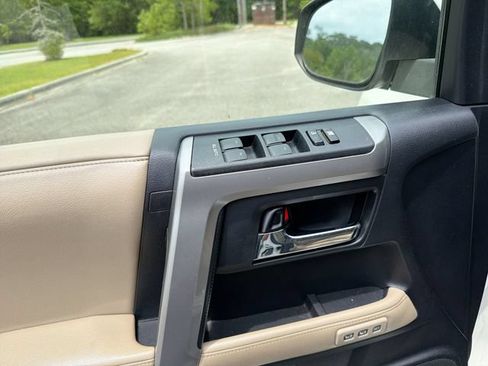 Used 2014 Toyota 4Runner Limited AWD/4WD image 16