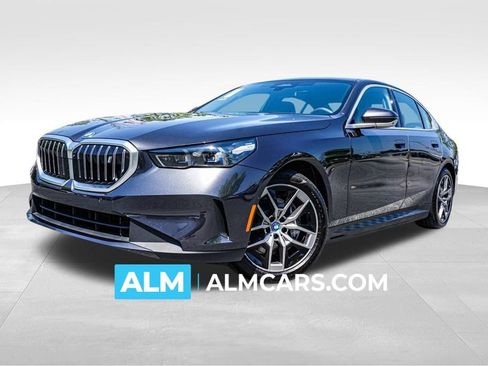 Used 2024 BMW i5 eDrive40i image 1