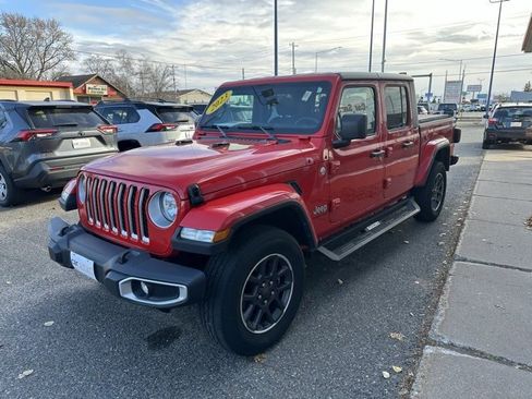 Used 2023 Jeep Gladiator Overland image 3