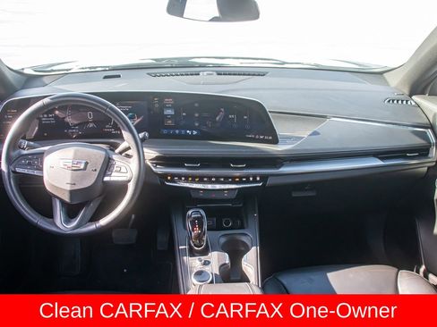 Used 2024 Cadillac XT4 Premium Luxury image 14