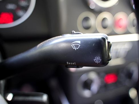 Used 2003 Audi TT 1.8T image 23