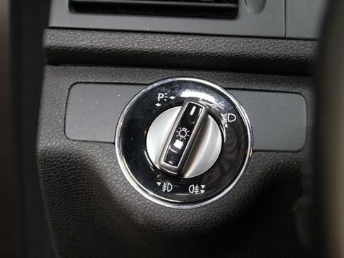 Used 2010 Mercedes-Benz C 300 4MATIC Sedan image 14