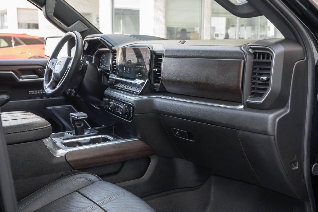 Used 2024 Chevrolet Silverado 1500 High Country RWD image 47