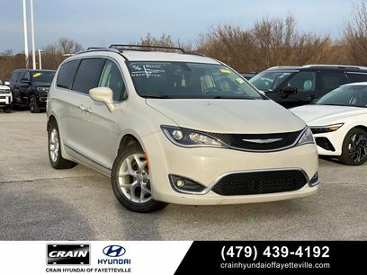 Used 2017 Chrysler Pacifica Touring-L Plus w/ Tire & Wheel Group