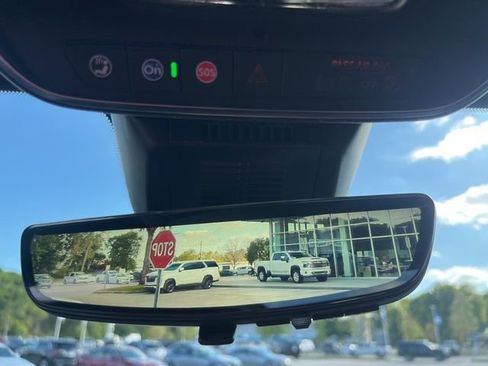 New 2026 Chevrolet Equinox RS w/ Convenience Package III FWD image 37