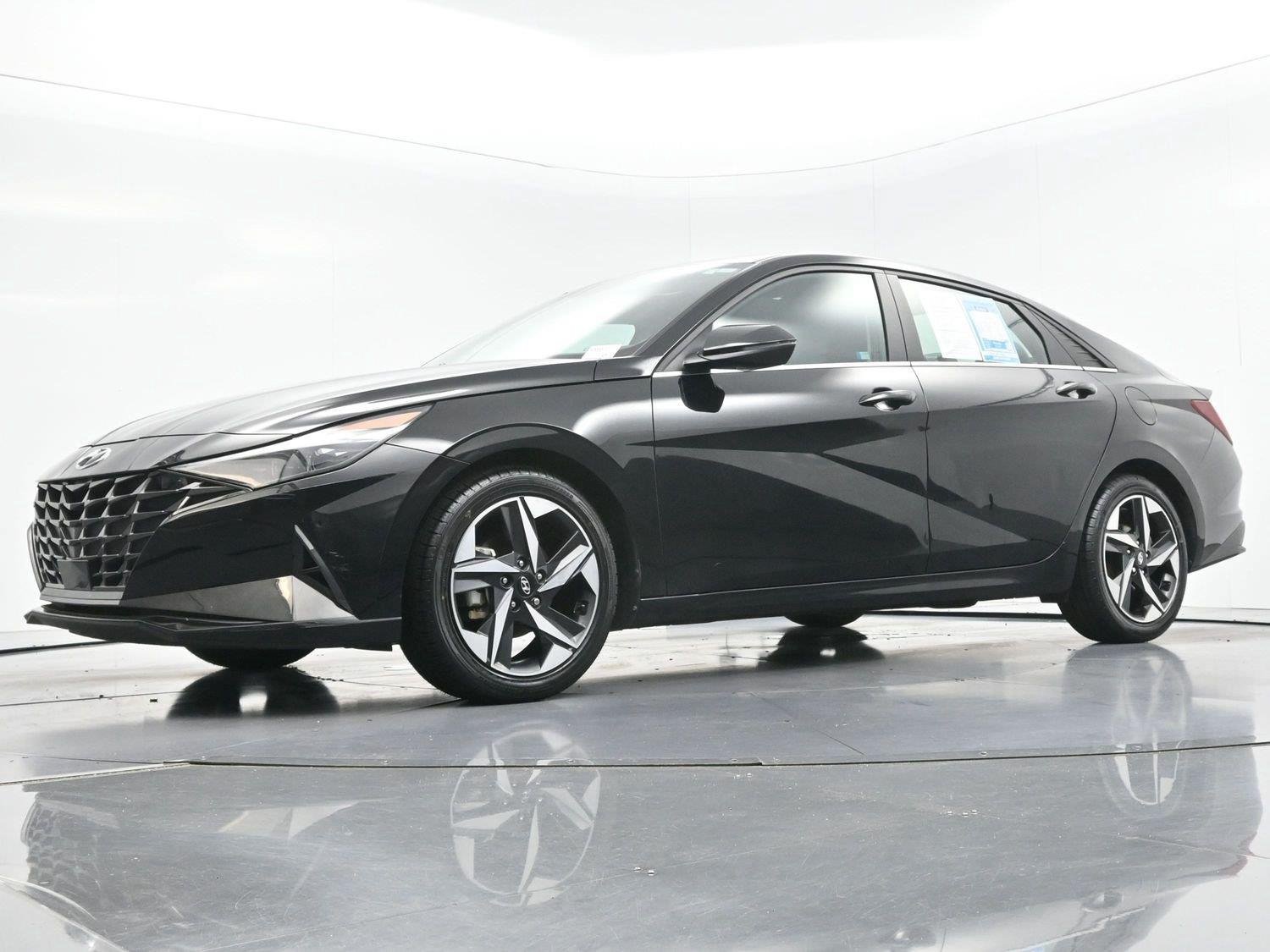Used 2021 Hyundai Elantra Limited w/ Cargo Package FWD image 47