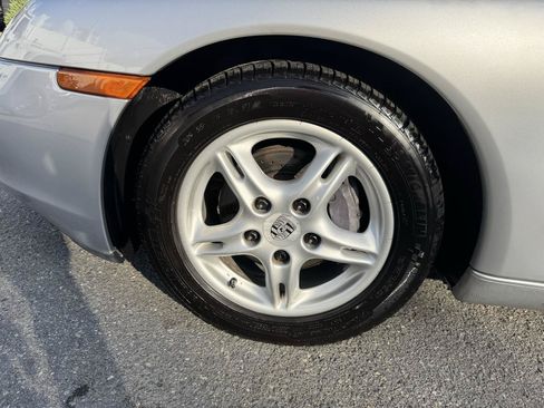 Used 1997 Porsche Boxster RWD image 27